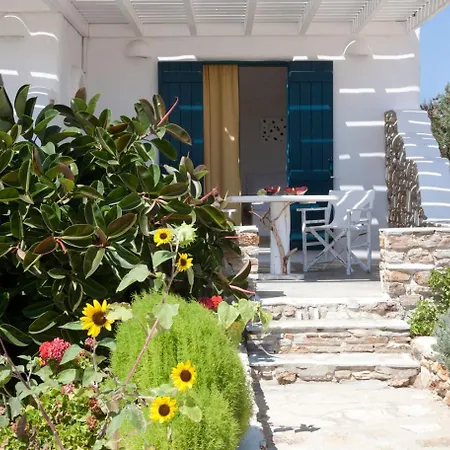 אנטיפארוס Glaros Studios Apartments מראה חיצוני תמונה