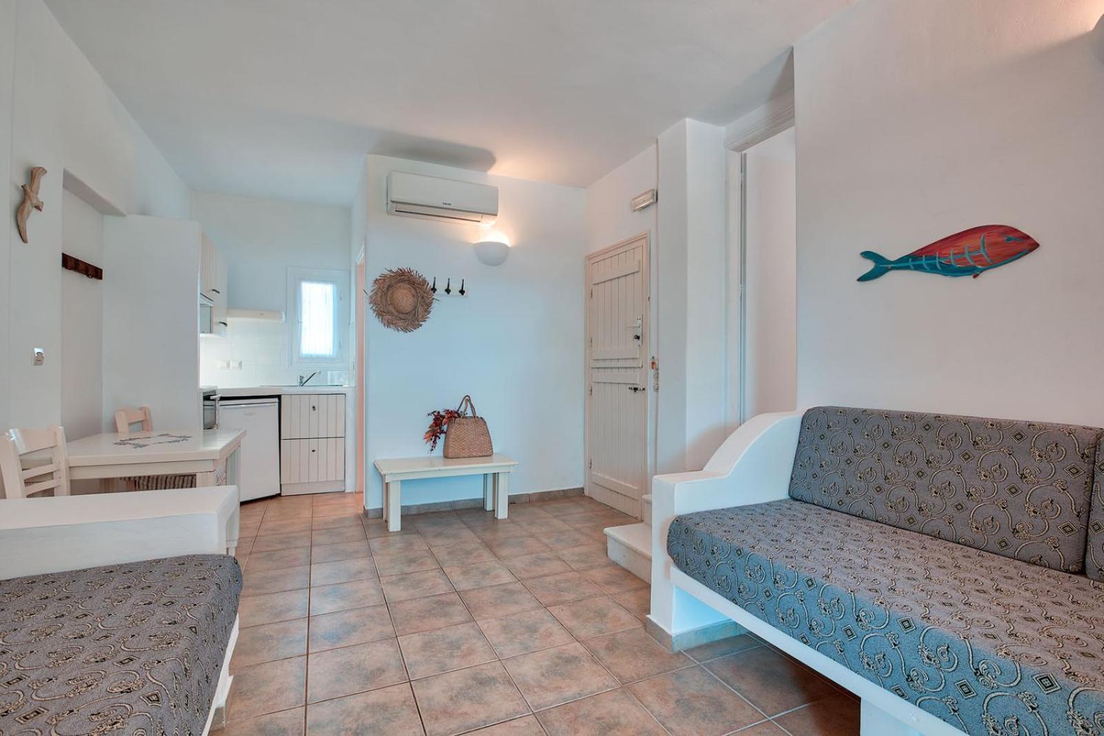 Glaros Apartment Antiparos